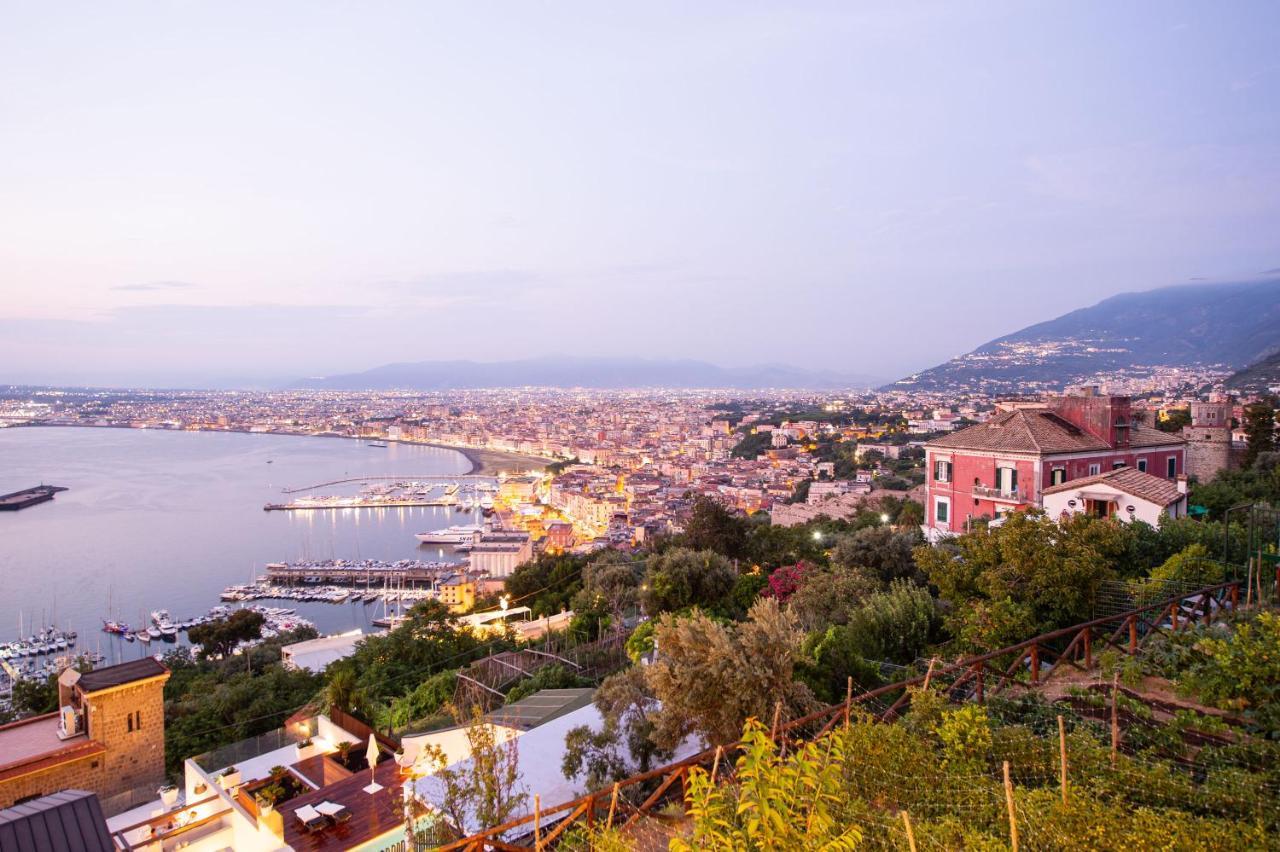 Hotel Relais Manfredi Castellammare di Stabia Exterior foto